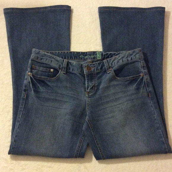✅HOST Pick✅ American Rag Cie Flare Jeans, Size 2/4 - Picture 4 of 5